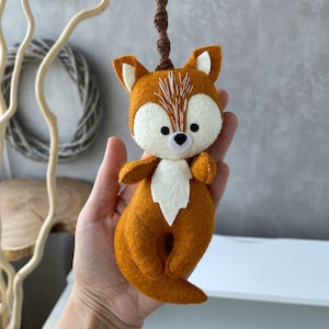 Woodland baby play gym toys/ Forest animals play gym/ Woodland nursery accessory/ Felt Montessori toys hanging/ Baby shower and newborn gift fox