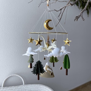 Dragon nursery mobile. Dragon baby mobile. Knight nursery decor. Woodland baby mobile with mountain, golden stars and moon. Baby shower gift