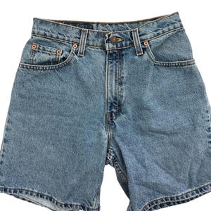 90s 550 Levi&#39;s Vintage Blue Jean High-Waisted Mid-Length Shorts Size 26