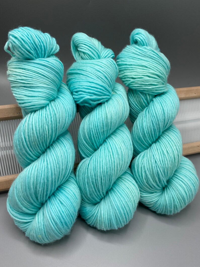 yarn knit gift lace sock fingering sport dk worsted aran bulky super bulky hand dyed yarn Caribbean ~ blue yarn