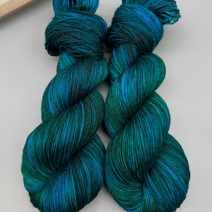 Coastal ~ Ready to ship ~ hand dyed yarn - sock/fingering - superwash merino - wool - green / blue yarn - knit - teal yarn