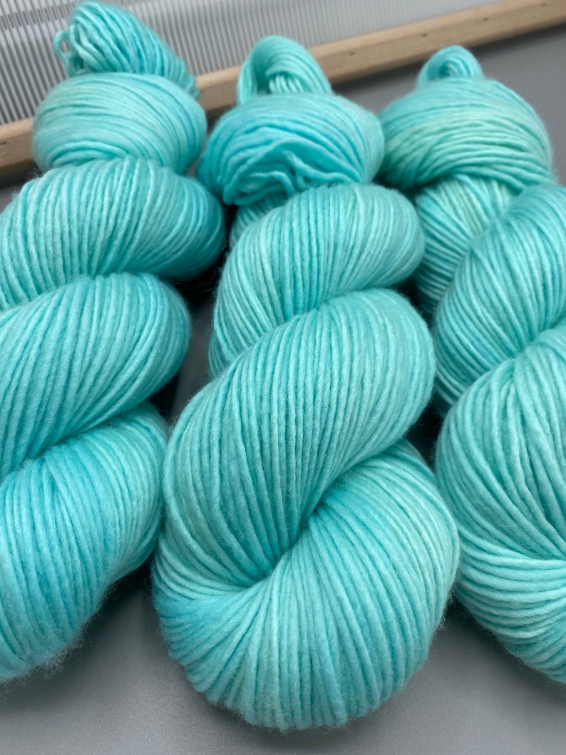 yarn knit gift lace sock fingering sport dk worsted aran bulky super bulky hand dyed yarn Caribbean ~ blue yarn