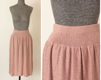 pink sweater skirt