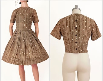 50s 60s Abstract Button Back Pleated Skirt Set | Mid Century Crepe Fit and Flare Circle Skirt and Blouse 2 Piece Matching Set | S
