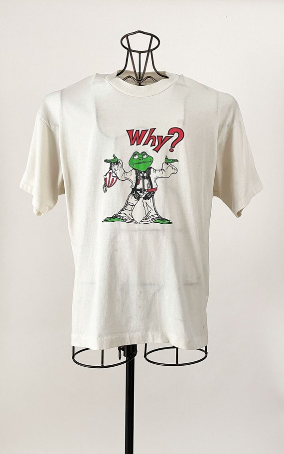 Vintage Skydiving Frog Single Stitch Graphic Tee |