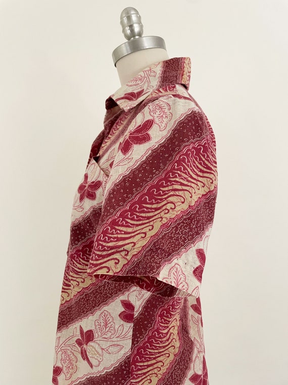 60s Batik Style Women's Button Down Shirt | Red P… - image 5