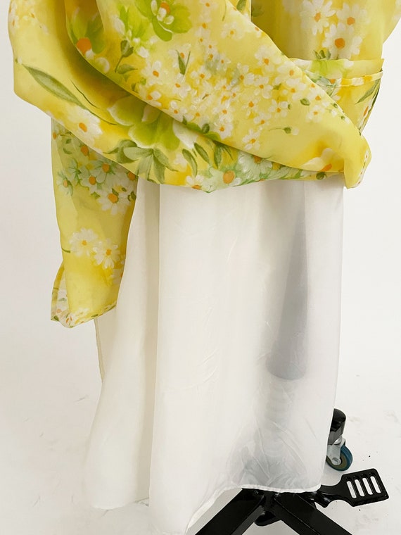 1970s Yellow Floral Empire Waist Gown with Ribbon… - image 6