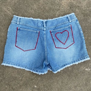 Vintage Y2K Embroidered Raw Waist Jean Shorts | No Boundaries Heart Pocket Mid Rise Denim Shorts with Raw Edge | XL | 36 Waist