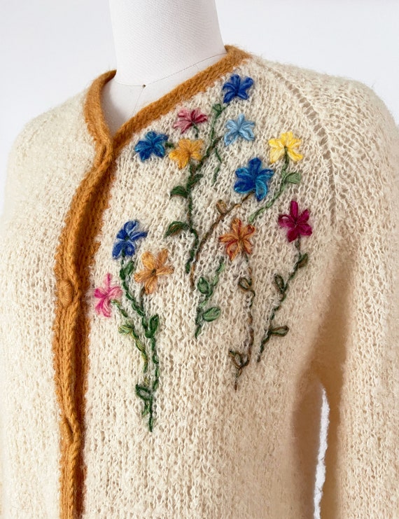 1960s Hand Knit Floral Embroidered Cardigan | Cur… - image 5