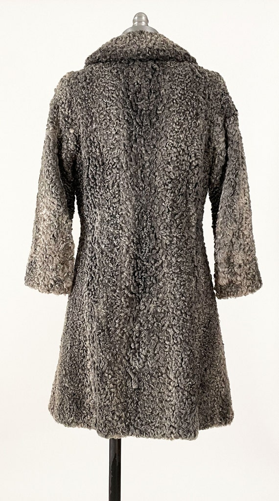 60s Grey Curly Lamb Swing Coat | Le Viens De Four… - image 5