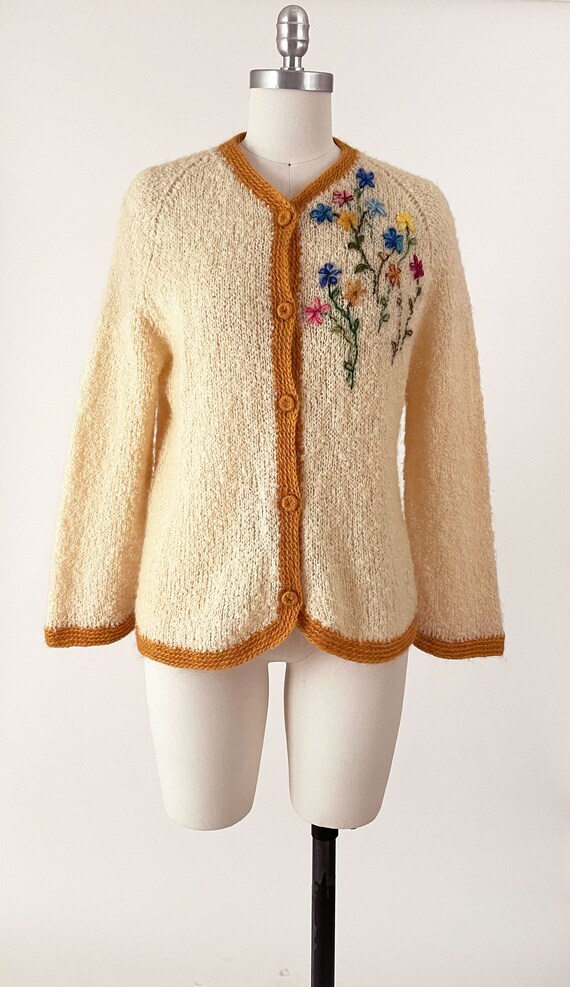 1960s Hand Knit Floral Embroidered Cardigan | Cur… - image 3