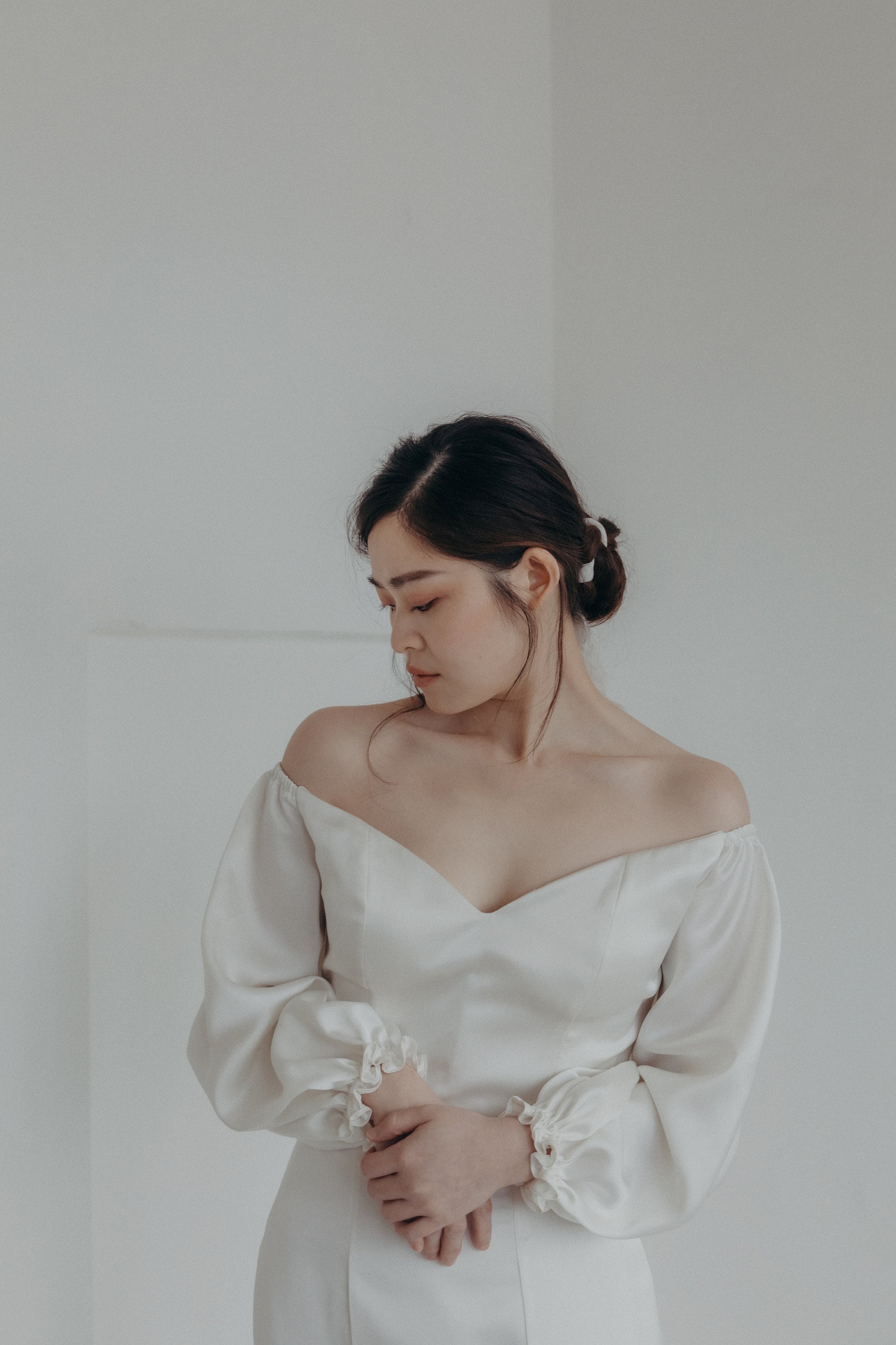 wedding dress balloon sleeves