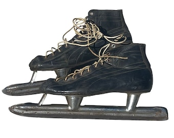Vintage Planert Leather Intermediate Ice Skates Chicago, IL USA Planerts Special