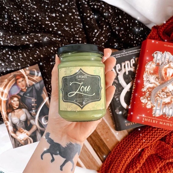 Lou Serpent & Dove Inspired Soy Candle Scent Notes: Cinnamon Spice 