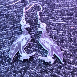 vulture earrrings, vulture charm, vulture jewelry, vulture gift, bird gift, bird charm, turkey vulture, scavenger, Condor