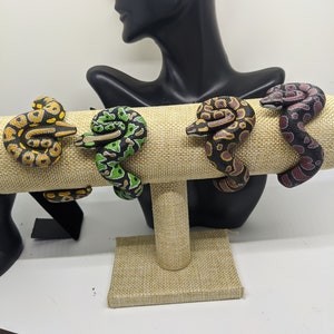Adjustable snake bracelet