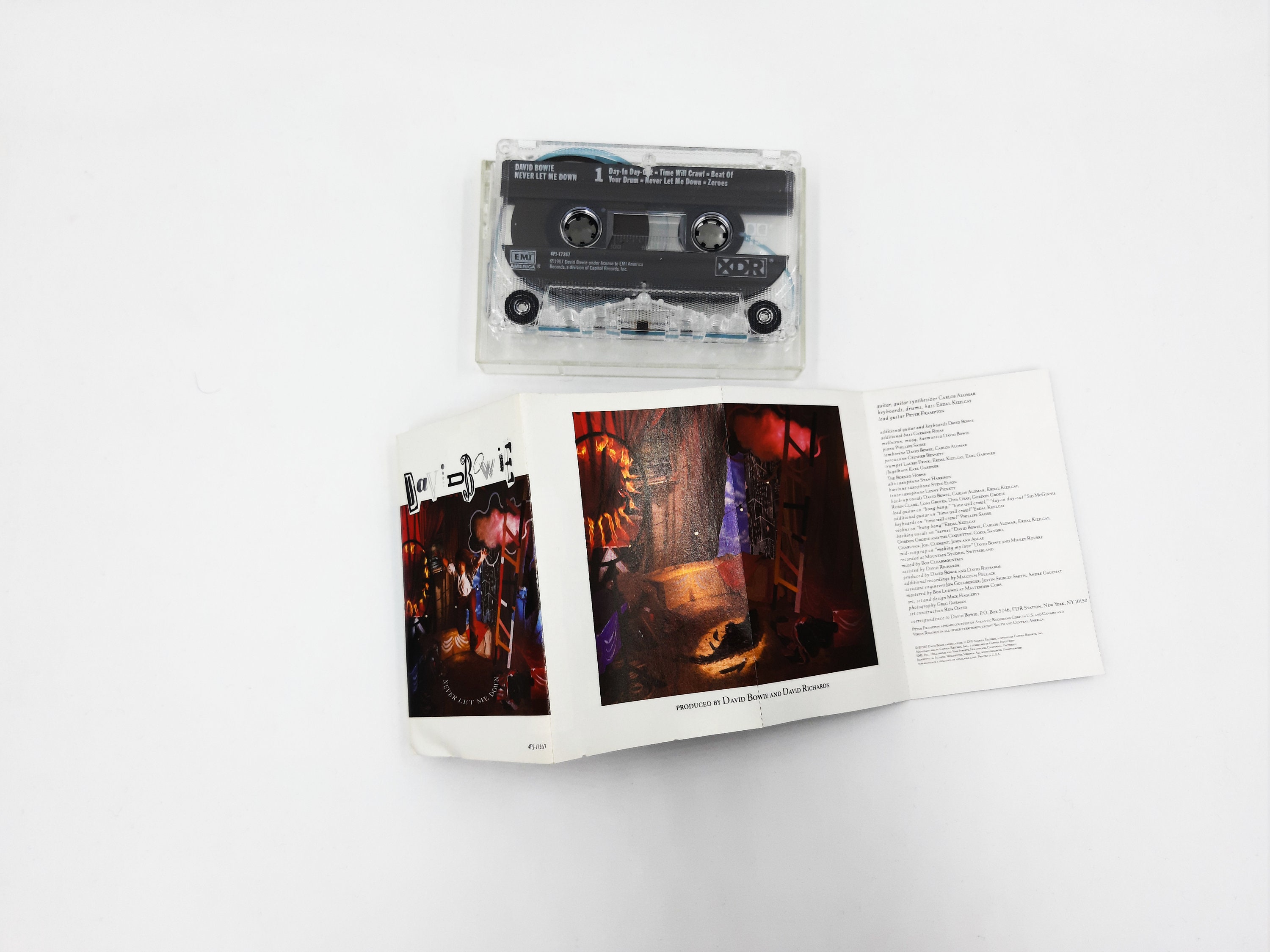 David Bowie - Never Let Me Down(cassette)- 1987/ VG/ EMI 4PJ