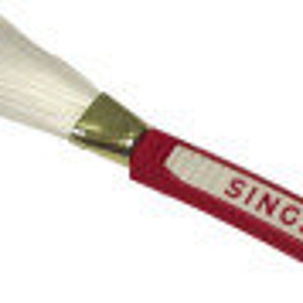 Angled-Edge Lint Brush by Singer 02056