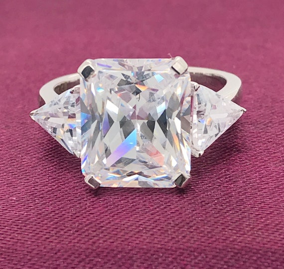 Diamond 3-stone Engagement Ring Wedding Anniversary 1//6ct 925 Sterling Silver