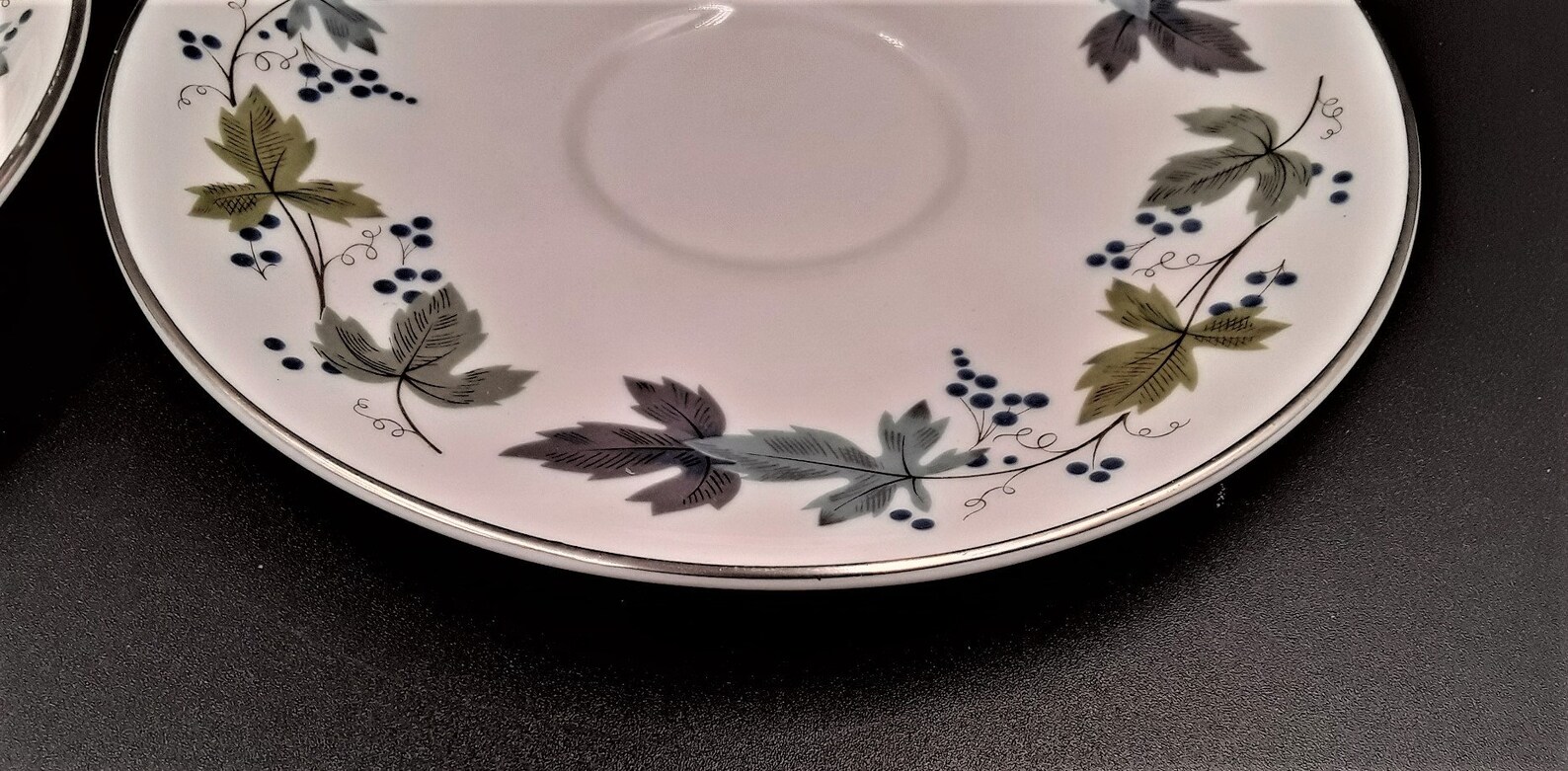 Vintage ROYAL DOULTON BURGUNDY Pattern Fine China 2 Tea Cup & Etsy UK