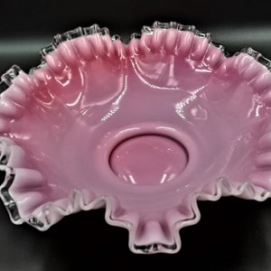 Antique FENTON SILVERCREST PEACHBLOW Large Ruffled & Crimped Brides Bowl