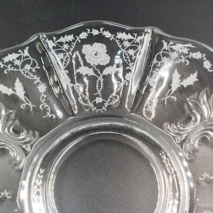 Vintage FOSTORIA Glass SHIRLEY Pattern Baroque Shape Cheeze Cracker Plate 10 3/4&quot; Cira 1938-1956