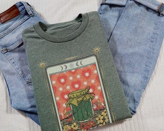 Tarot Pickle T-Shirt: Funny Green Pickle Graphic Tee