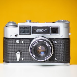 FED 4 russische 35mm CRF Vintage 35mm Filmkamera (Gekuppelter Messsucher) & 52mm f/2,8 Objektiv