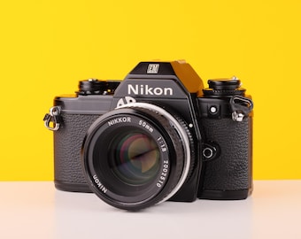 ニコンF80（ブラック）フィルムカメラ、50mm F1.8 Dレンズ、ニコン