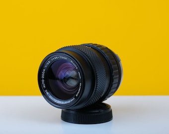 Olympus Zuiko 35-70mm f/3.6 Auto-Zoom Lens with Case