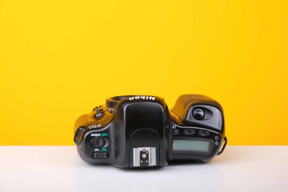 Boîtier pour appareil photo reflex argentique 35 mm Nikon F5