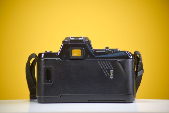 Nikon F 401 Vintage Slr 35mm Film Camera With Nikkor Af Etsy Israel