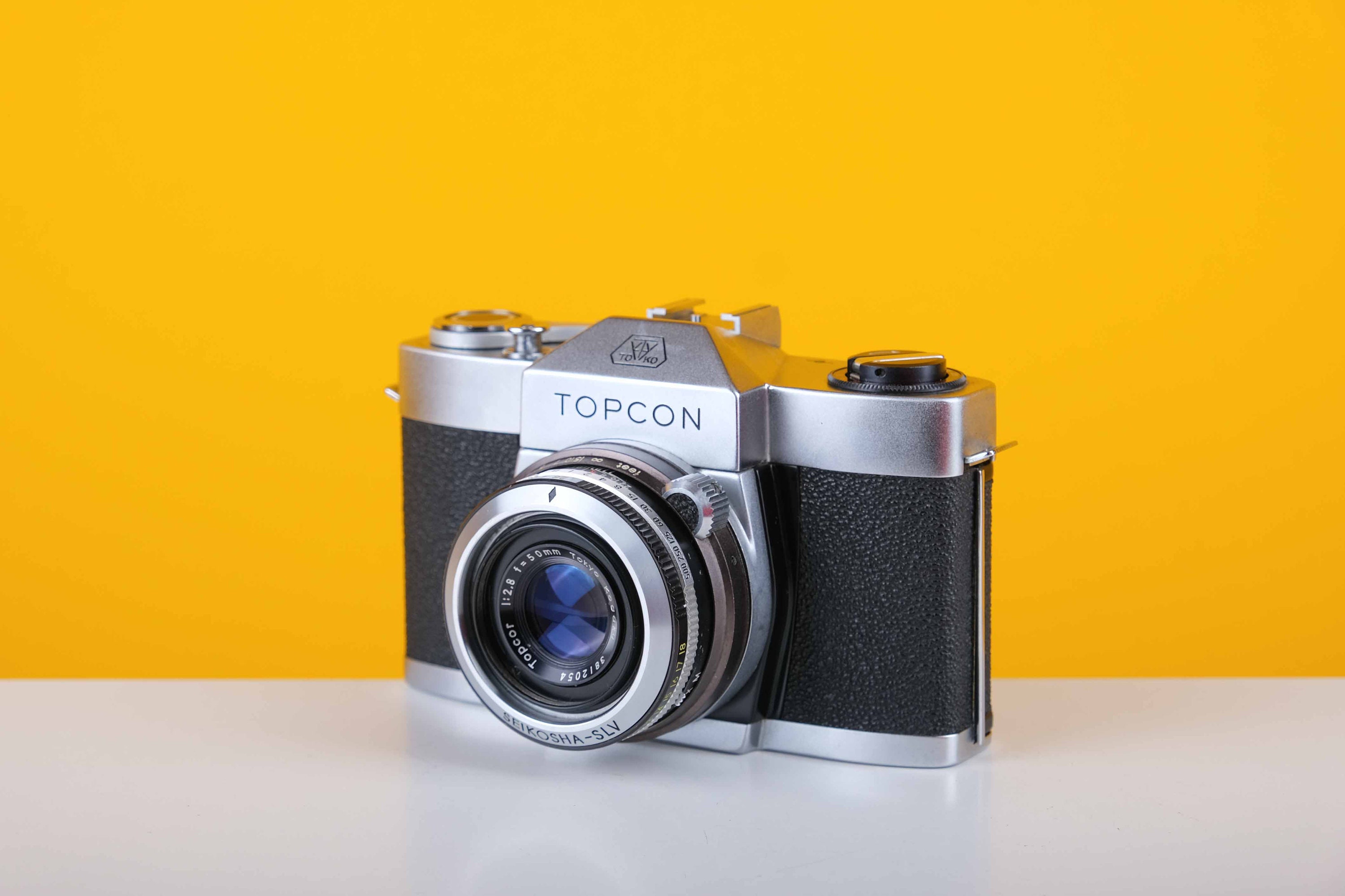 Topcon R 35mm Film Camera With Seikosha-slv 50mm F2.8 Lens
