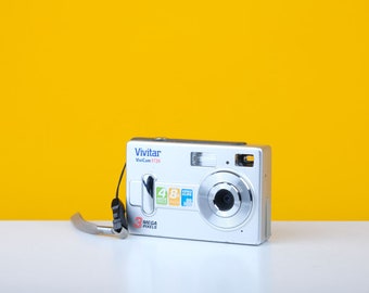 Vivitar Vivi Cam 3720 35mm Point and Shoot Film Camera