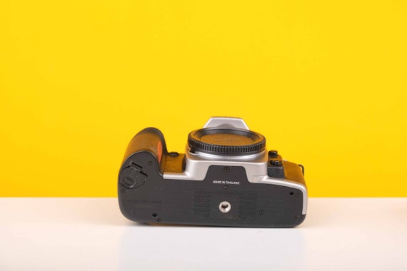 Nikon F65 フィルム一眼レフカメラ Nikon F65 35 mm 一眼レフフィルムカメラ本体 - Etsy 日本