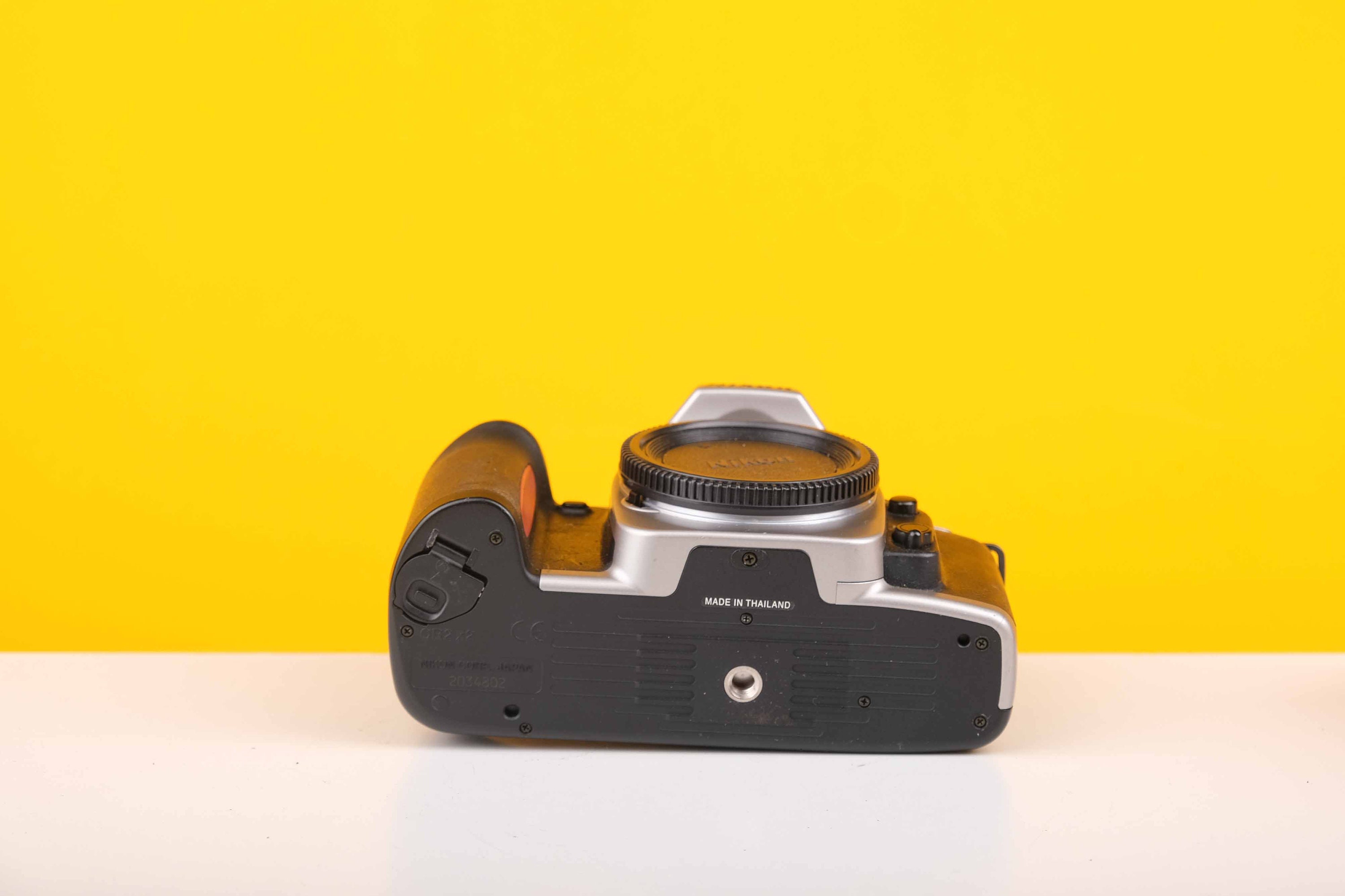 Nikon F65 フィルム一眼レフカメラ Nikon F65 35 mm 一眼レフフィルムカメラ本体 - Etsy 日本