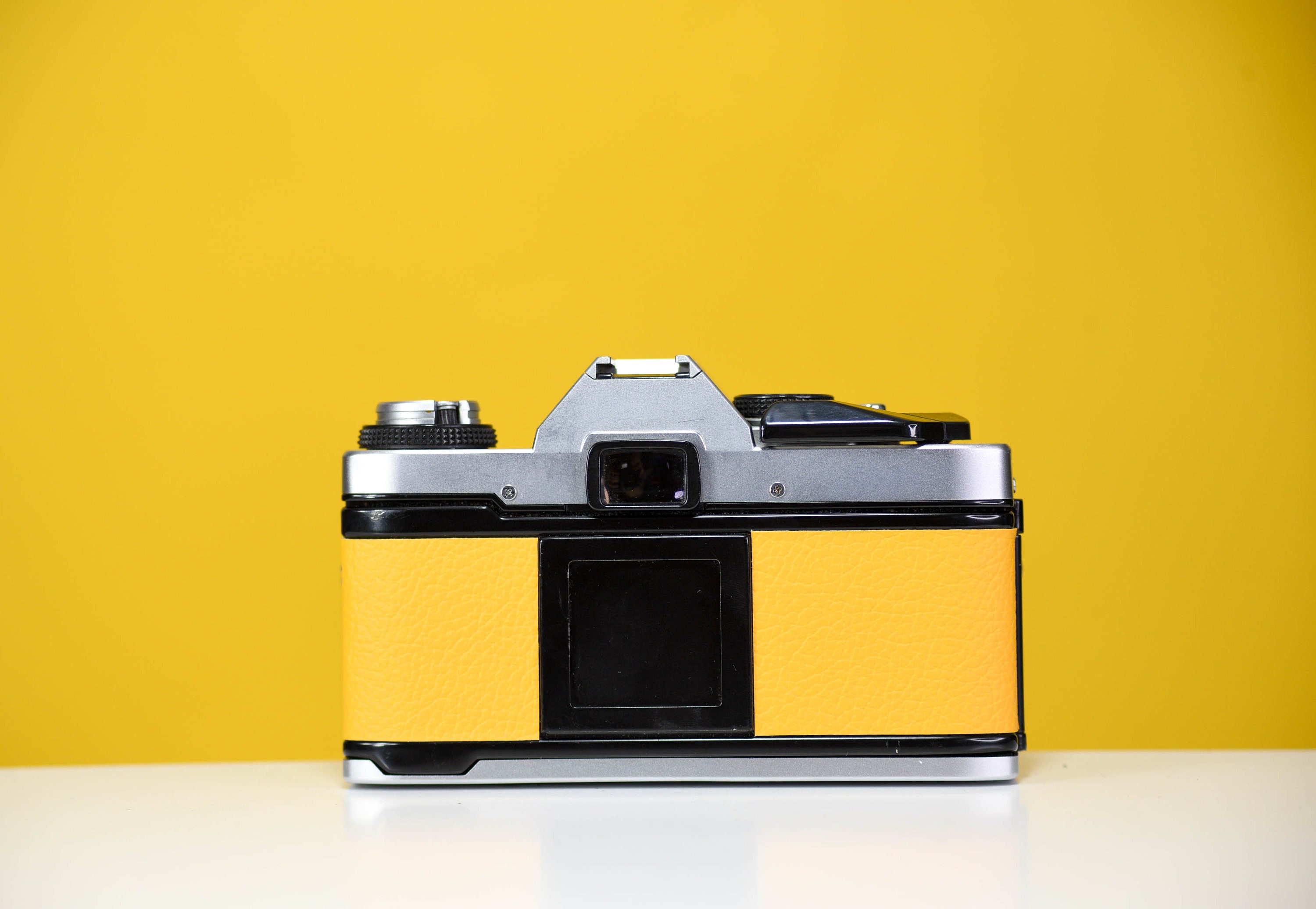 オリンパス OM20 35mmフィルムカメラ（ズイコーオートW 35mm f/2.8