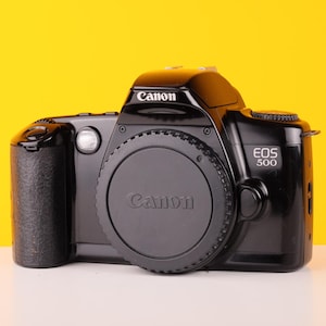 Canon EOS 500 35mm Film Camera Body