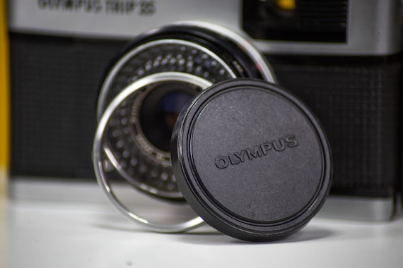 【完動品フィルムカメラ・レンズフィルター2種付】OLYMPUS TRIP35 オリンパス Trip 35 用キャップとレンズフィルター - Etsy 日本