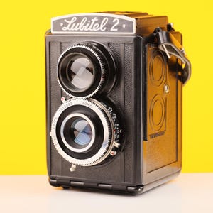 Lubitel 2 Vintage  TLR 120 Medium Format Film Camera