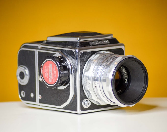Rare Zenith 80 Medium Format 120mm Film Camera With Industar 80mm F/2.8