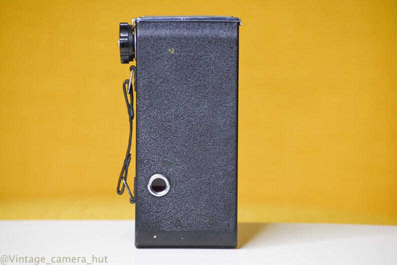 Penguin Kershaw Eight-20 Vintage Folding Camera 1951 Medium Format Good Condition
