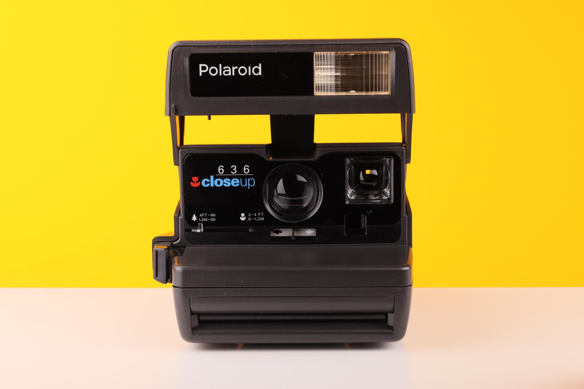 Polaroid 636closeup フィルムカメラ Amazon.com : Polaroid 636 CL Compact Camera-Instant