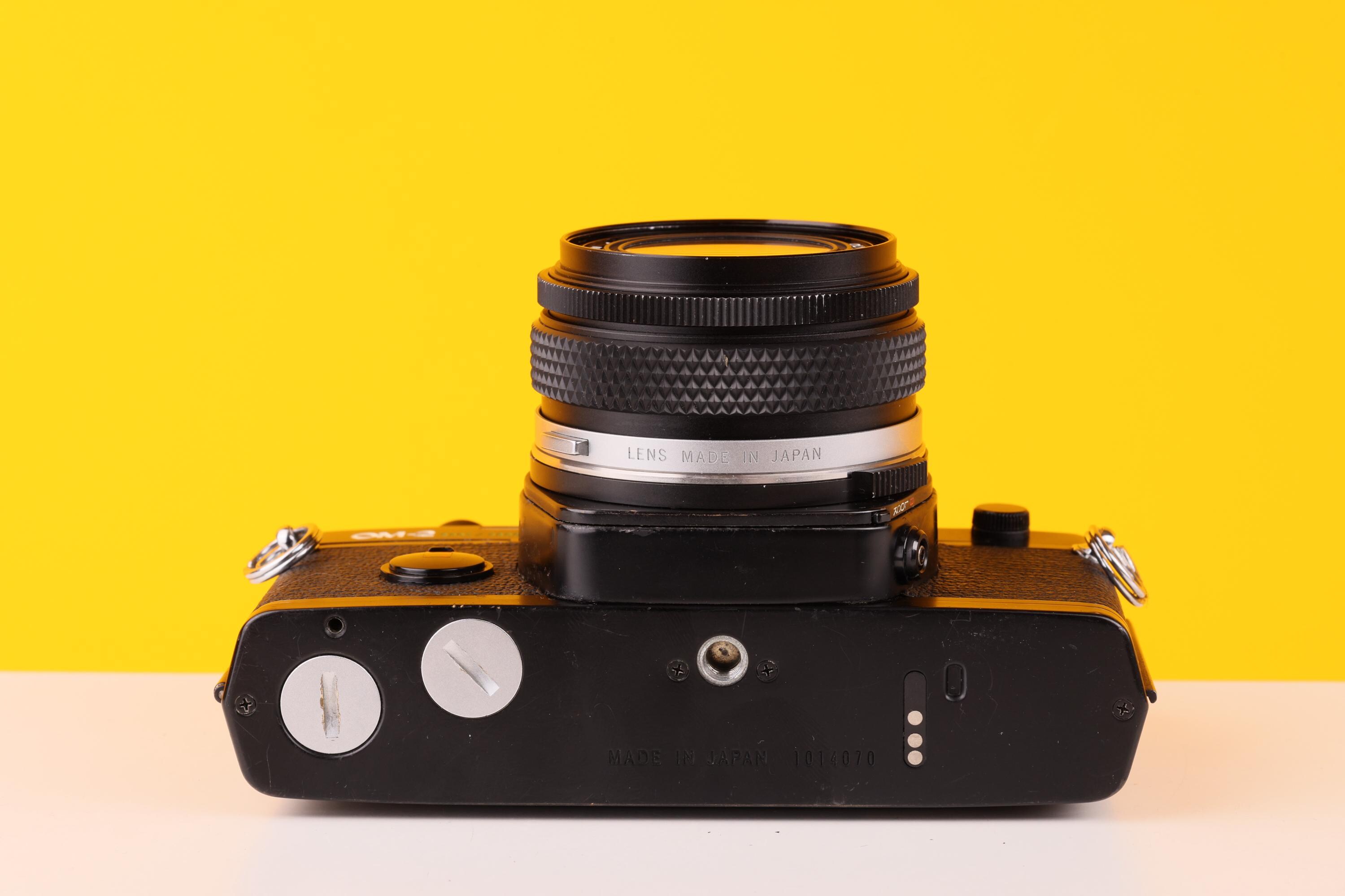 オリンパス OM-2 スポット/プログラム 35mmフィルムカメラ（ズイコー