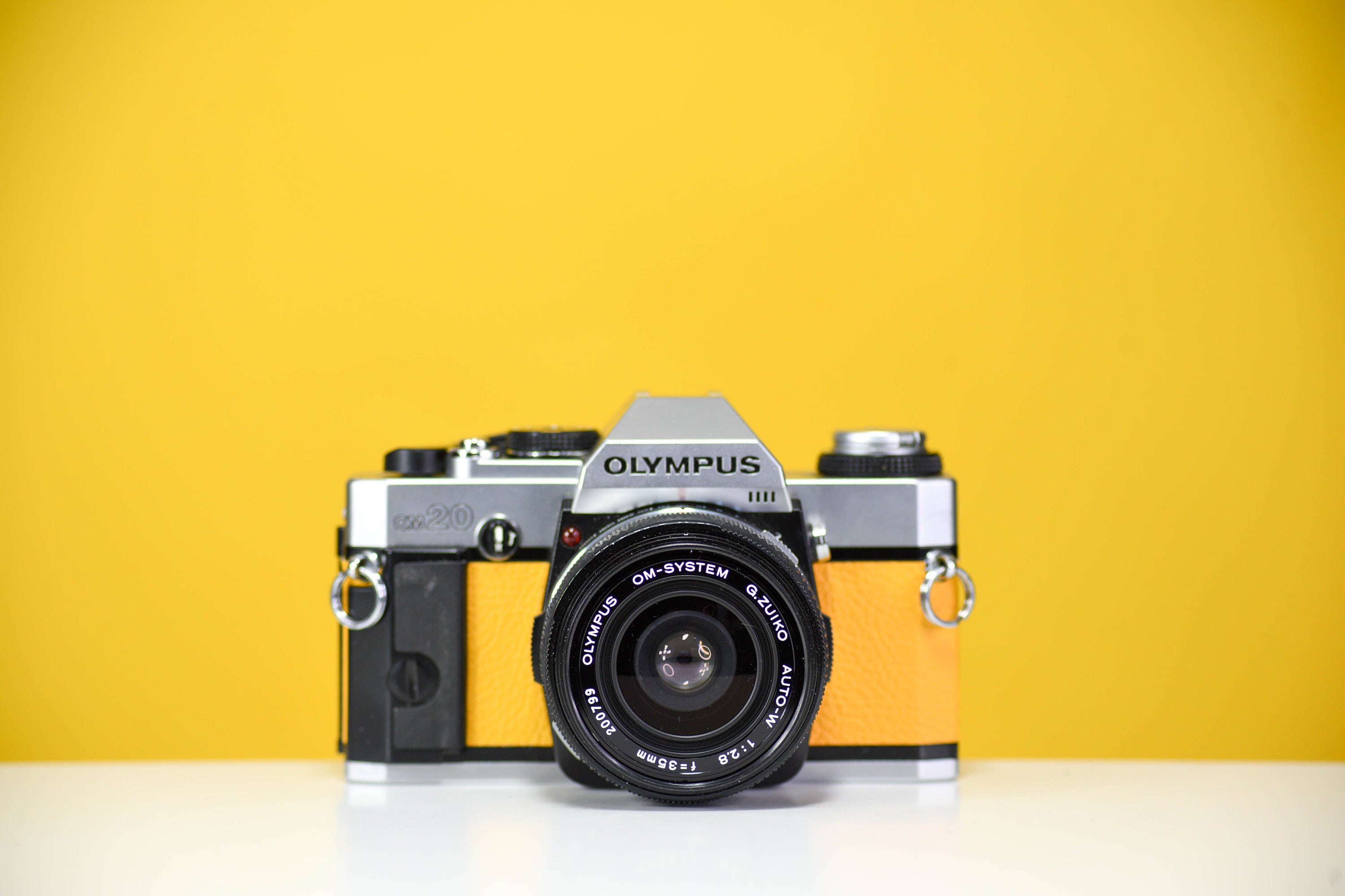 オリンパス OM20 35mmフィルムカメラ（ズイコーオートW 35mm f/2.8