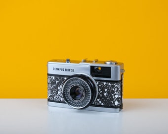 Olympus Trip 35 35mm Film Camera Faux Snake Design Leather Skin Beginner Film Camera for Travel