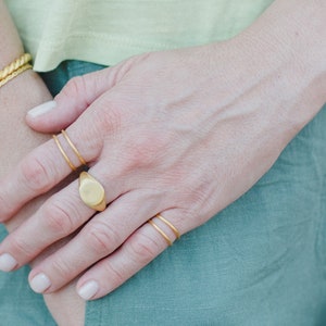 Gold Personalized Signet Ring, Engraved Signet Ring Sterling silver, Solid Signet Ring, Monogram Ring, Personalized Jewelry, Custom, Unisex