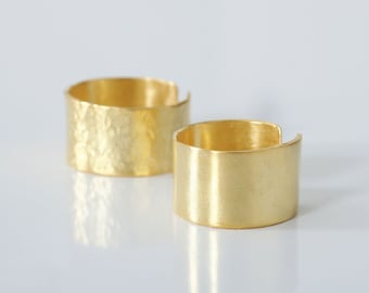 Brede band gouden ring, gehamerde bandring, gouden ringen voor vrouwen, gouden manchetring, brede wikkelring, verguld, verstelbare bandring, open ring