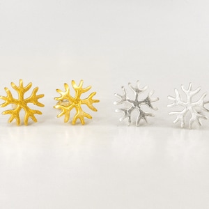 Snowflake Stud Earrings Sterling Silver, Snowflake Earrings, Snow Earrings, Winter Studs gift for Girls, Christmas Earrings, Christmas Gift