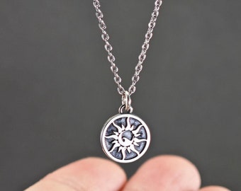 925 Silver Sol och Måne Halsband: Himmelsk Berlock